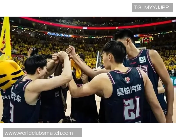 CBA广东队对阵强敌的精彩对决即将上演,球迷们准备好了吗 CBA广东队对阵强敌的精彩对决即将上演,球迷们准备好了吗